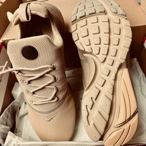 Nike Tan Presto Fly B Athletic Shoes